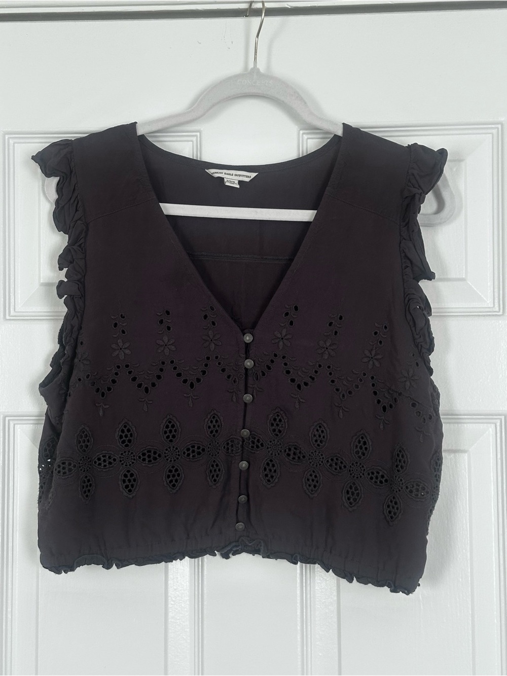 Eyelet Crop Button-Front Warm Gray Women's Top American Eagle